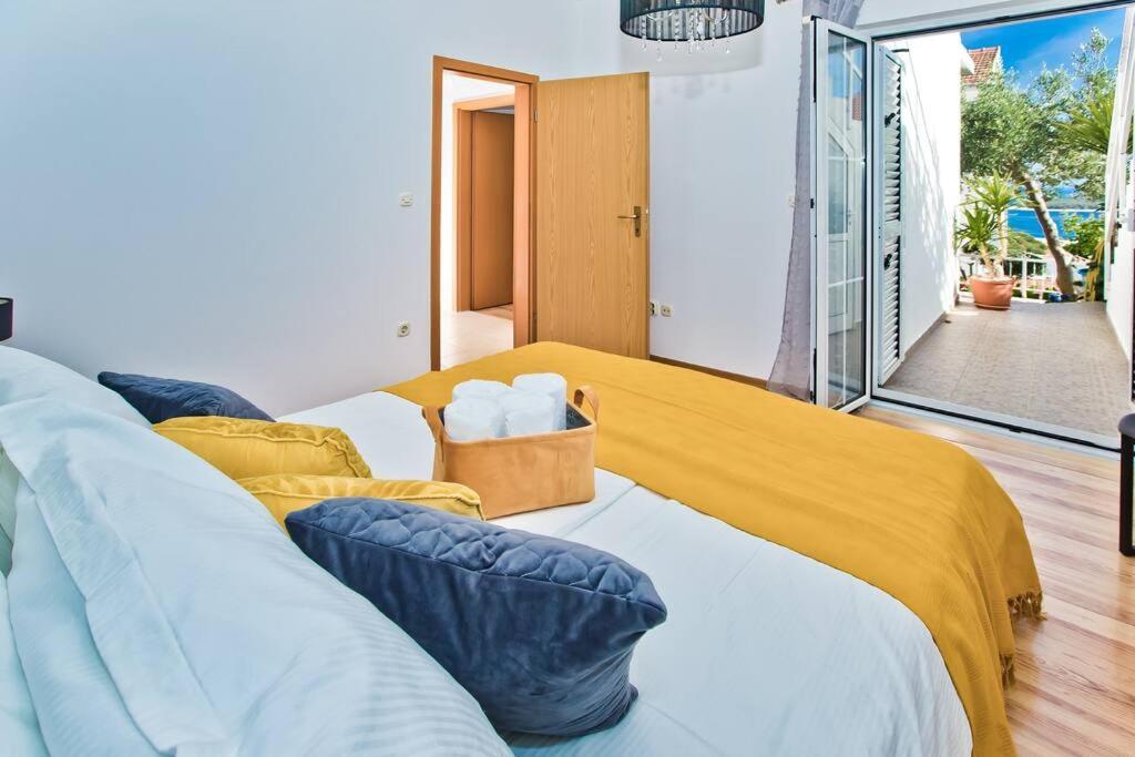 Apartman Tino With Two Sunny Terace هفار المظهر الخارجي الصورة